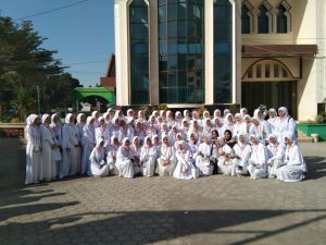 MahasiswaJurusanTadrisBahasaInggris(TBI) IAIN SyekhNurjati Cirebon MengikutiPraktekIbadahManasik Haji danUmroh