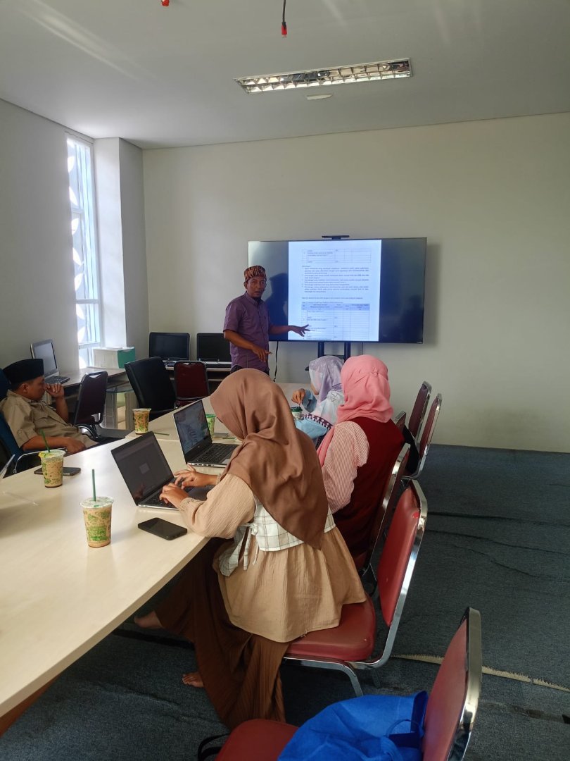 Program Studi Tadris Bahasa Inggris Perkuat Capaian Akademik dalam Rapat Keenam Tim Akreditasi